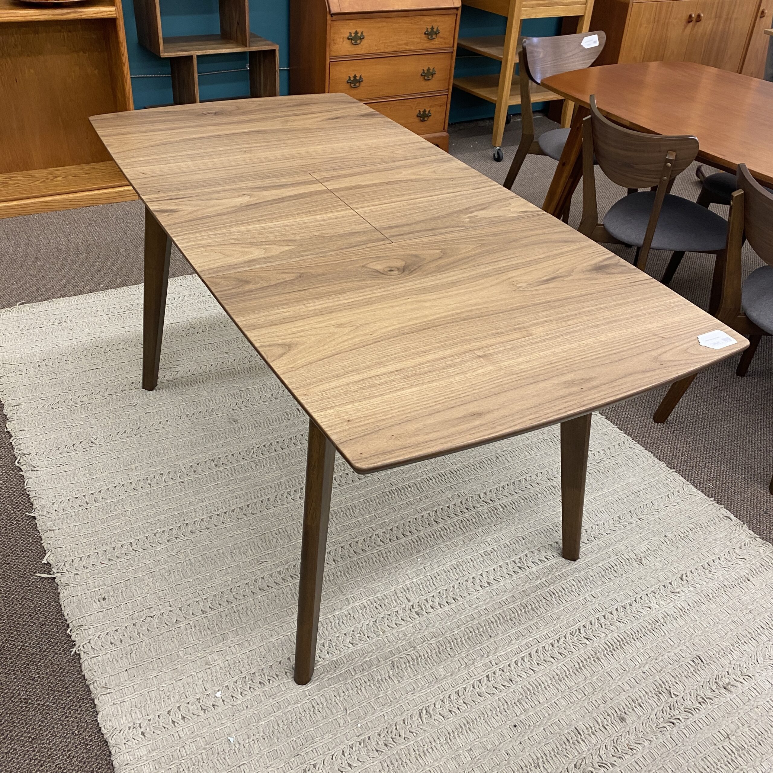 walnut butterfly leaf table