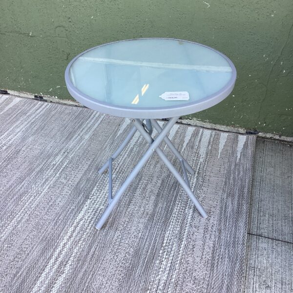 folding round patio side table