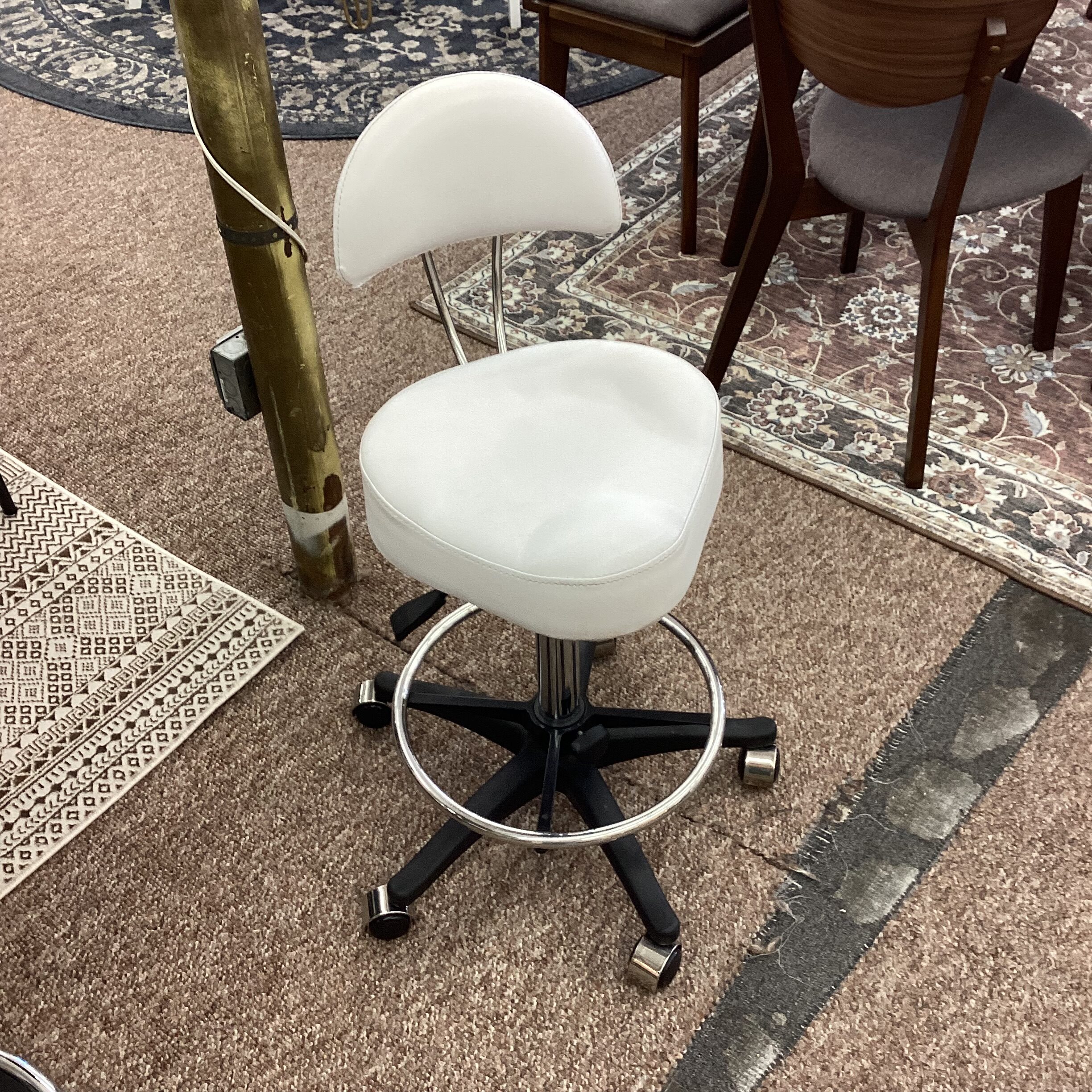 minerva mod white adjustable stool