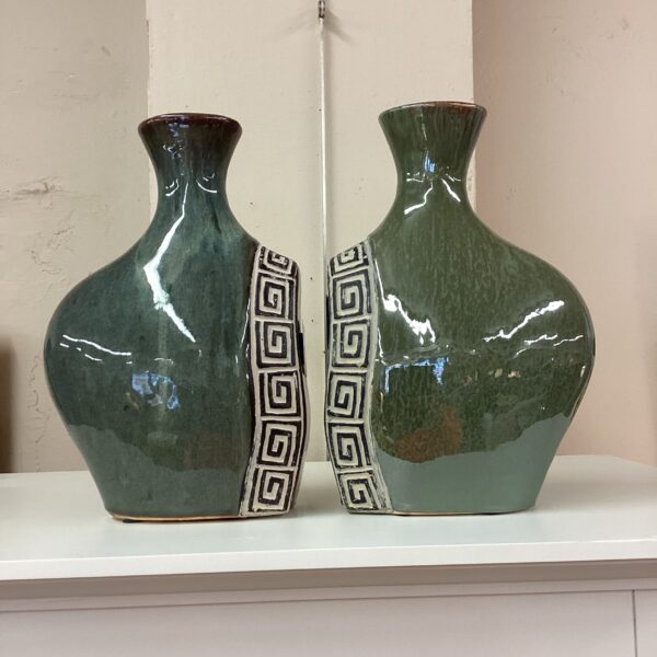 green vase w/geometric pattern