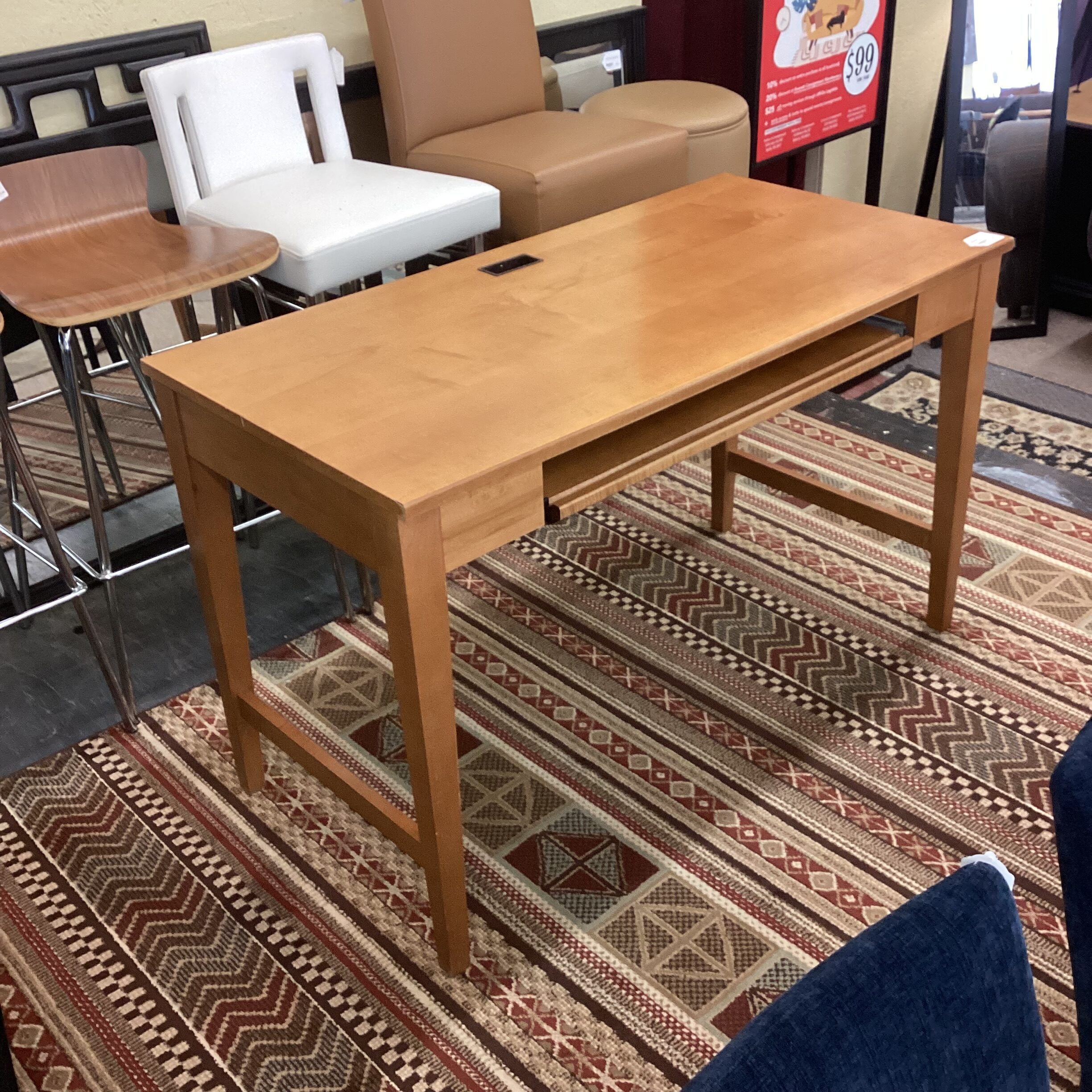 light wood desk w/keyboard drawer