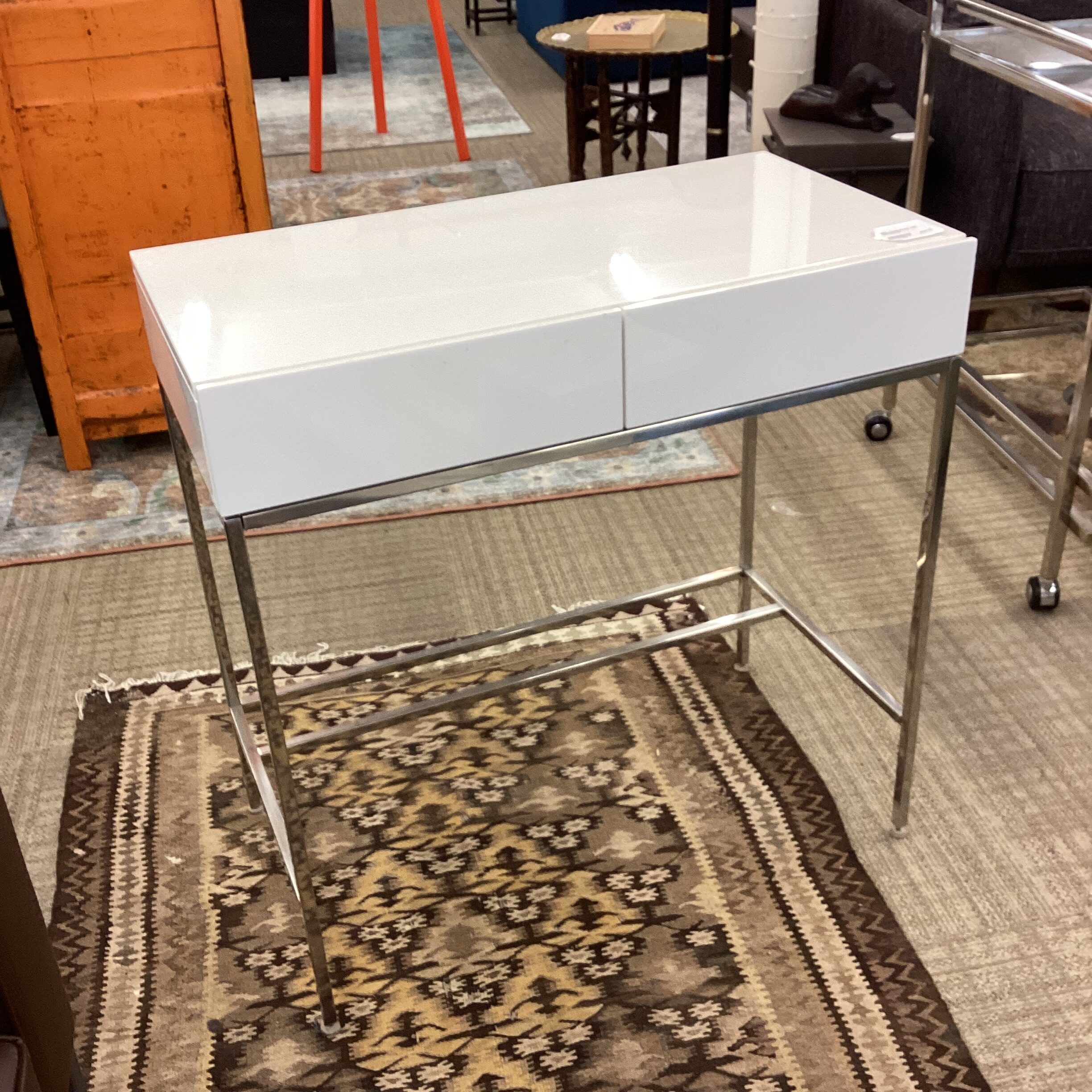 white lacquer console table w/drawers