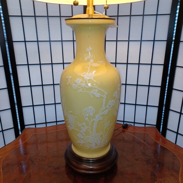 yellow ceramic asian style table lamp