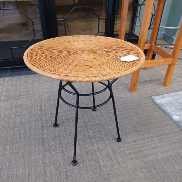 round wicker metal leg side table