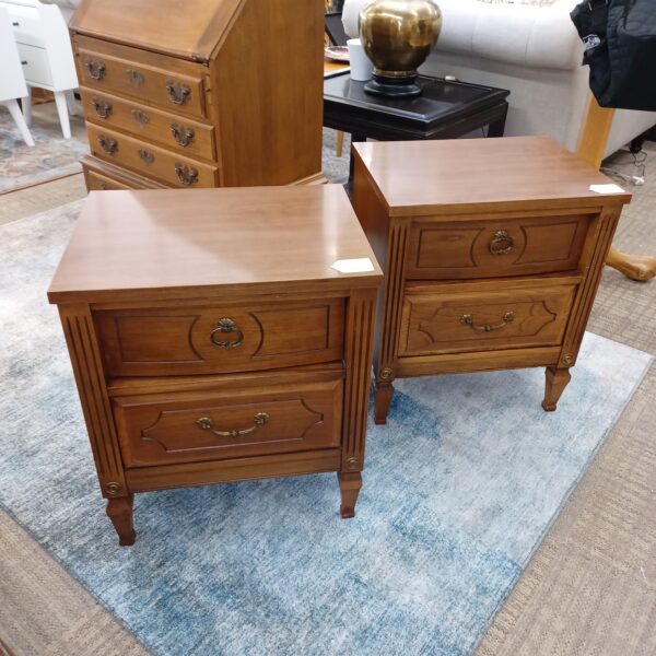 vintage ward fluted nightstand