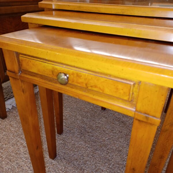 heritage 3pc nesting tables