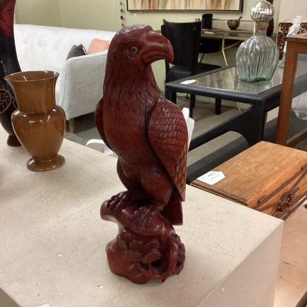 japanese red sea eagle statue