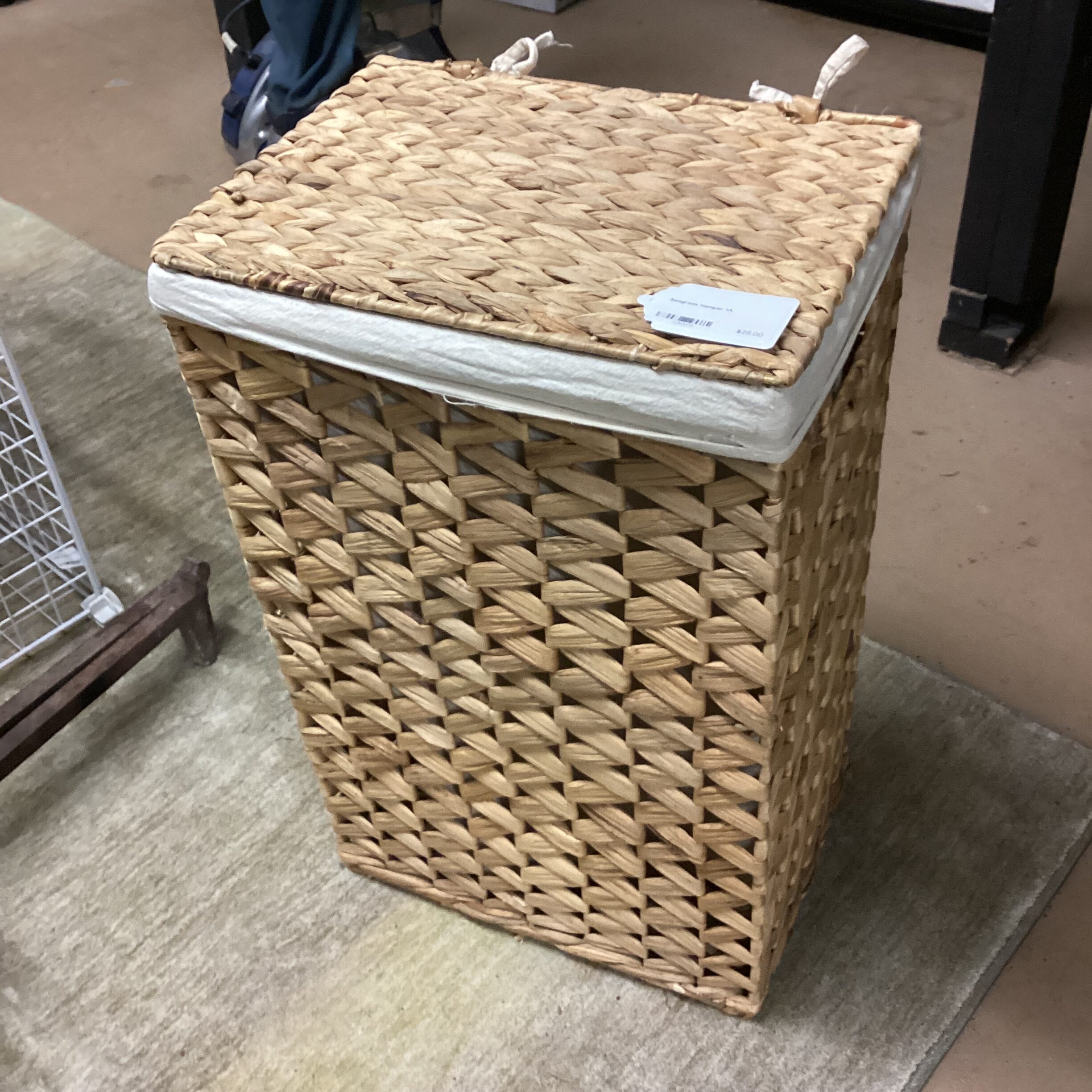 seagrass hamper