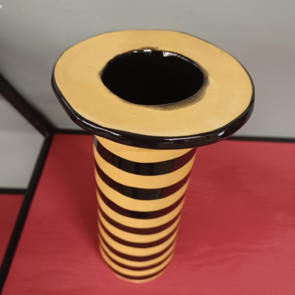 top hat vase black & yellow stripe