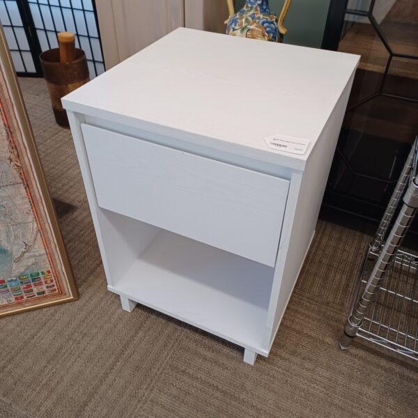 simple white nightstand w/drawer